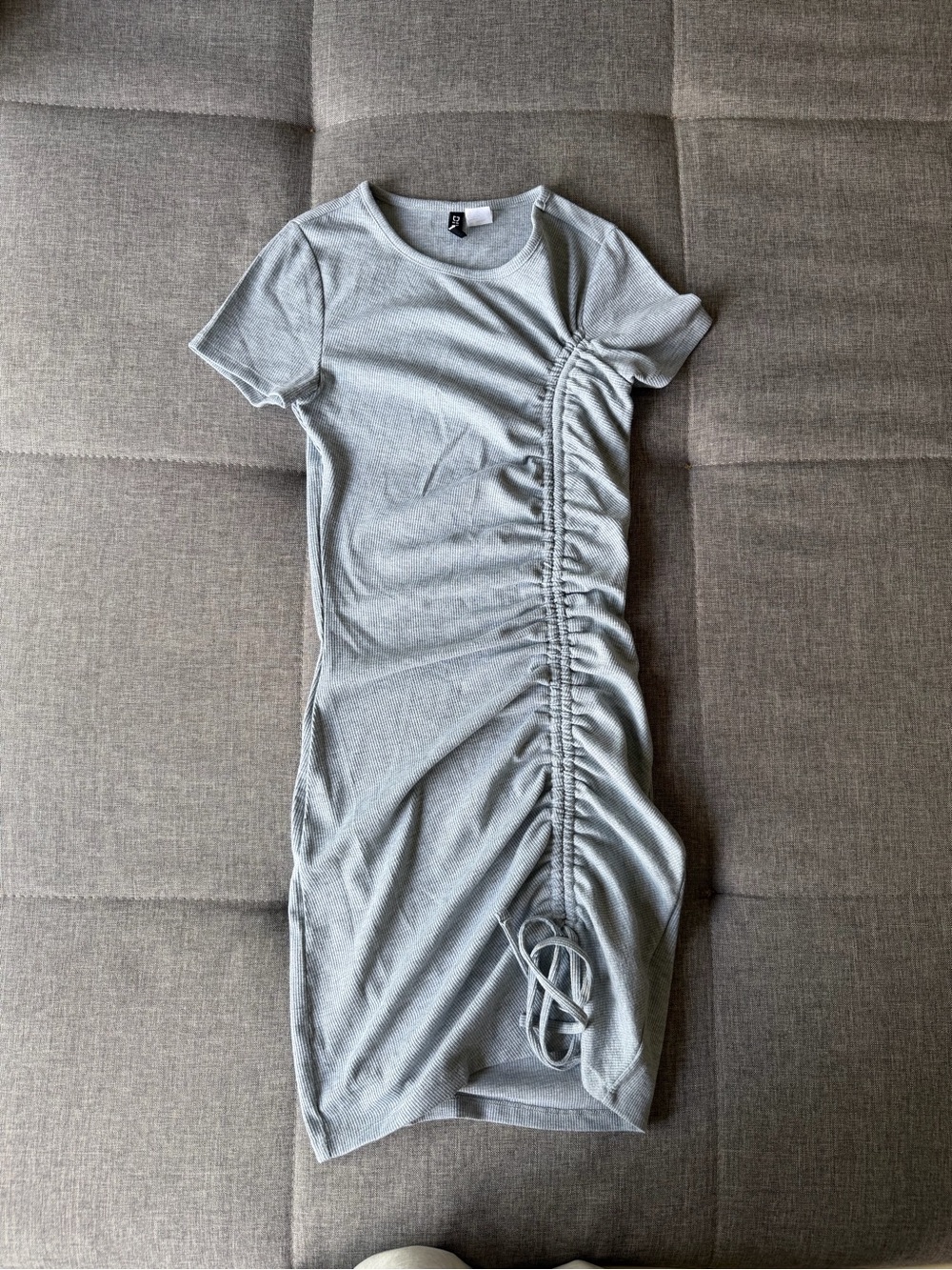 H&M ruched side gray dress